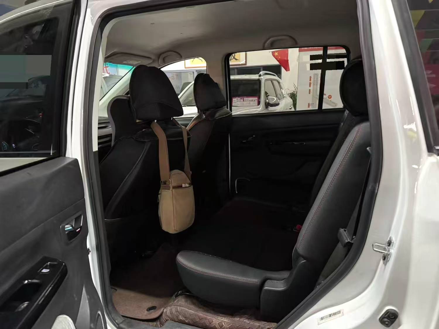 SWM斯威汽车 SWM斯威大虎 2023 汽车图片 #2