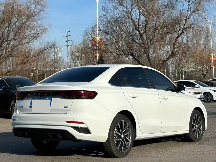 GEELY Emgrand 2025 car image #4