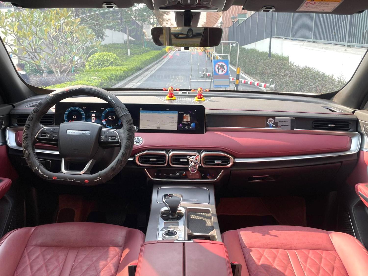 Jetour X70 PLUS 2024 car image #6