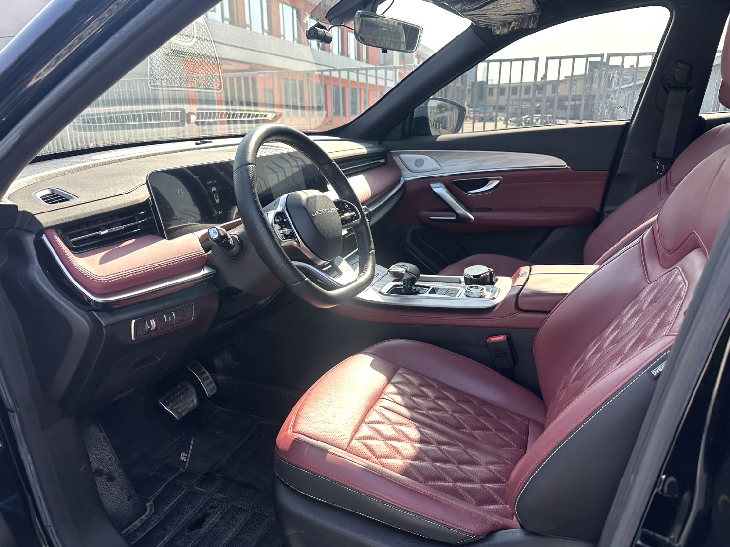 Jetour X70 PLUS 2023 car image #8