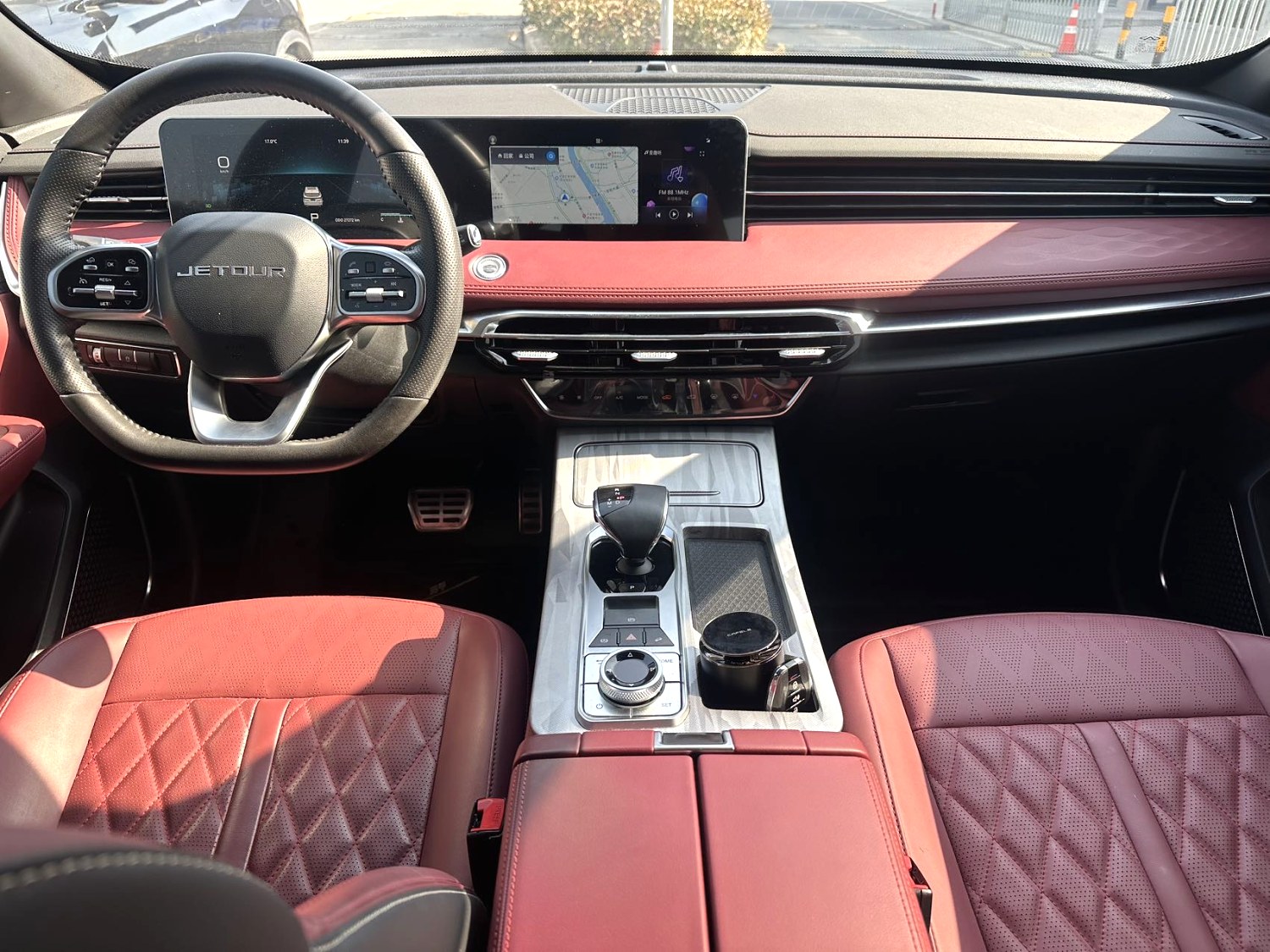 Jetour X70 PLUS 2023 car image #6