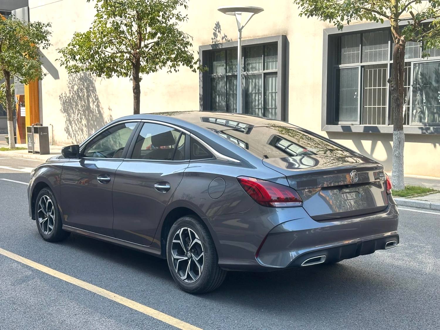 MG 5 2023 car image #5