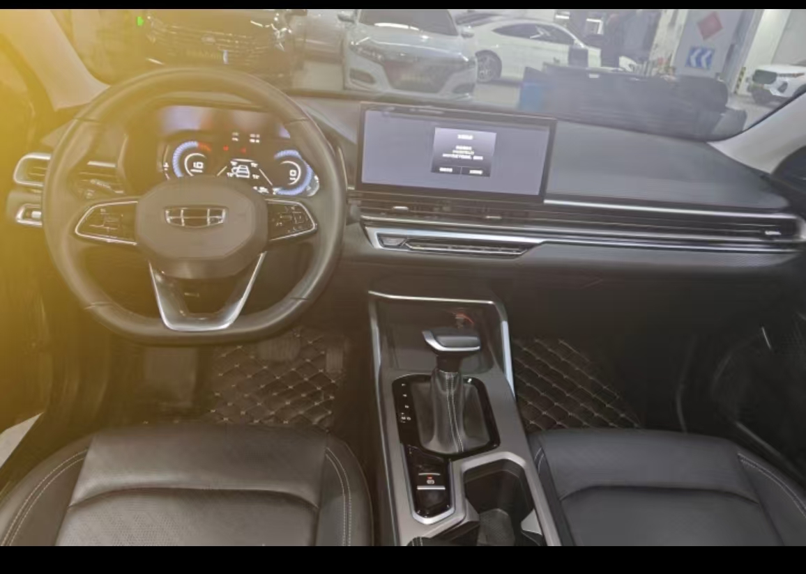GEELY Emgrand 2023 #4 GEELY Emgrand 2023 car image #4