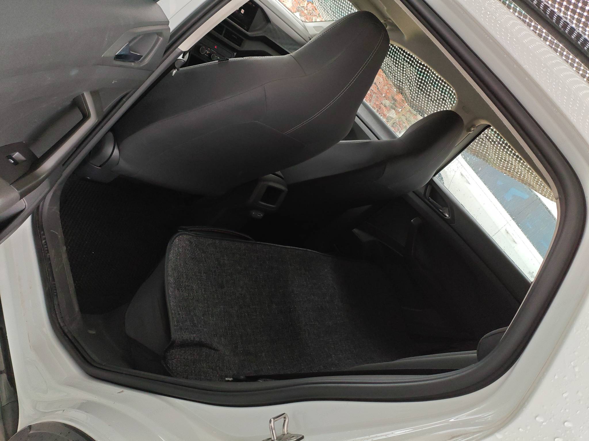 Volkswagen T-Cross 2023 #5 Volkswagen T-Cross 2023 car image #5