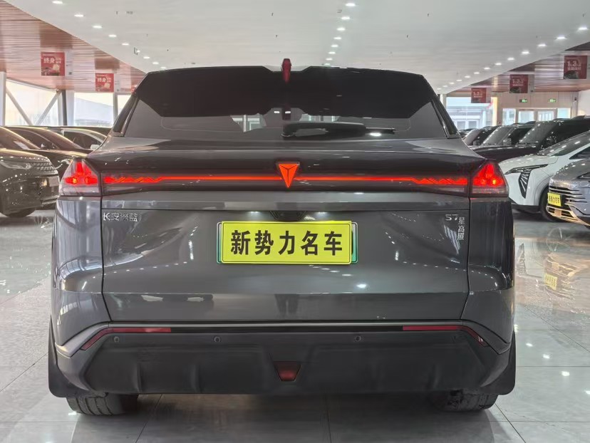 Deepal S07 2024 #8 Deepal S07 2024 car image #8