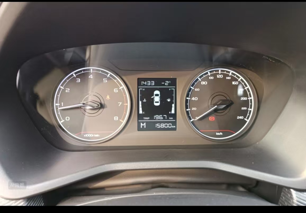 GEELY Emgrand 2023 #4 GEELY Emgrand 2023 car image #4