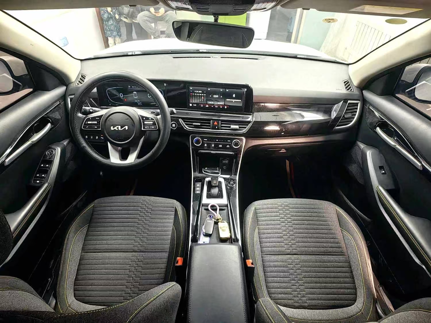 Kia Seltos 2023 #17 Kia Seltos 2023 car image #17