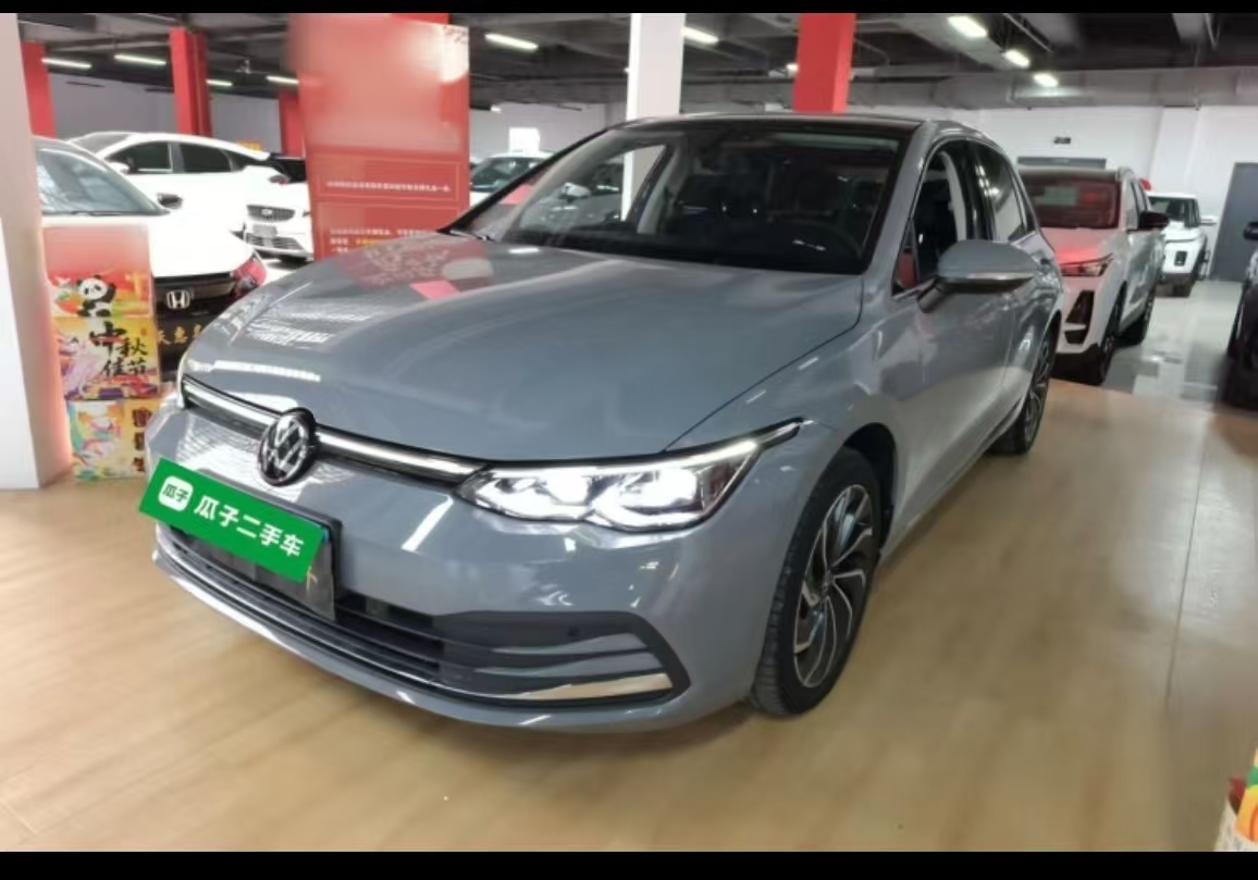 Volkswagen Golf 2023 car image 