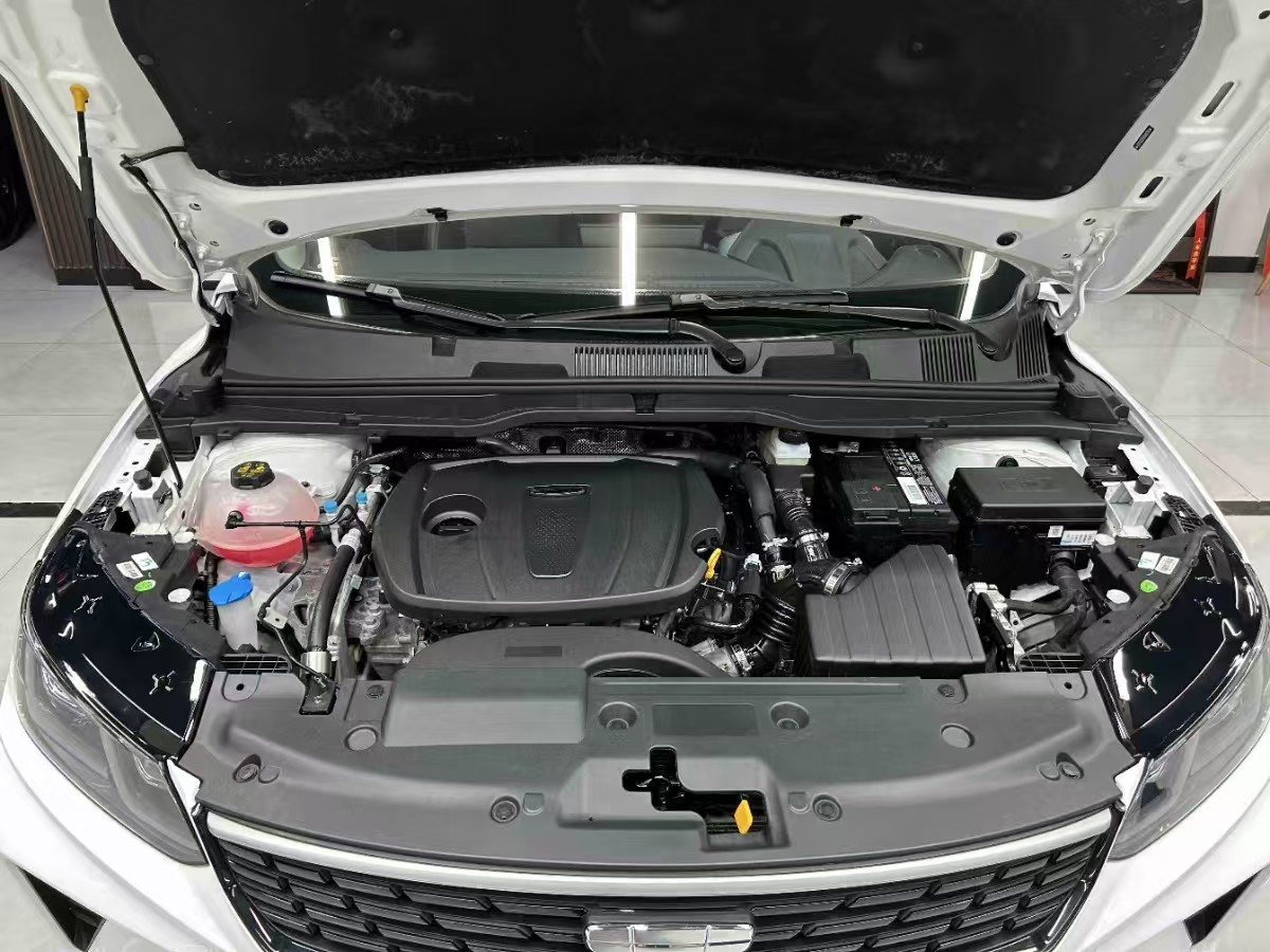 GEELY Coolray 2025 #15 GEELY Coolray 2025 car image #15