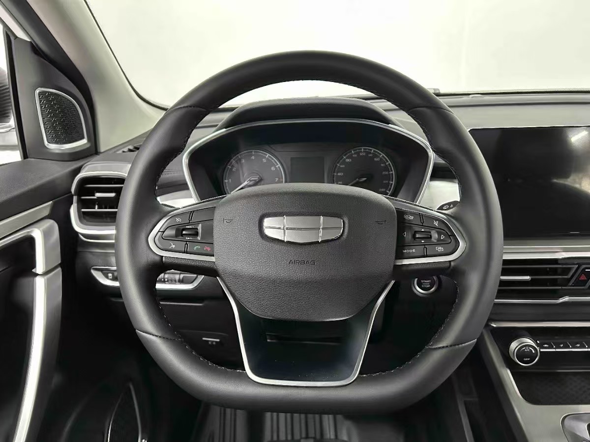 GEELY Coolray 2025 #8 GEELY Coolray 2025 car image #8