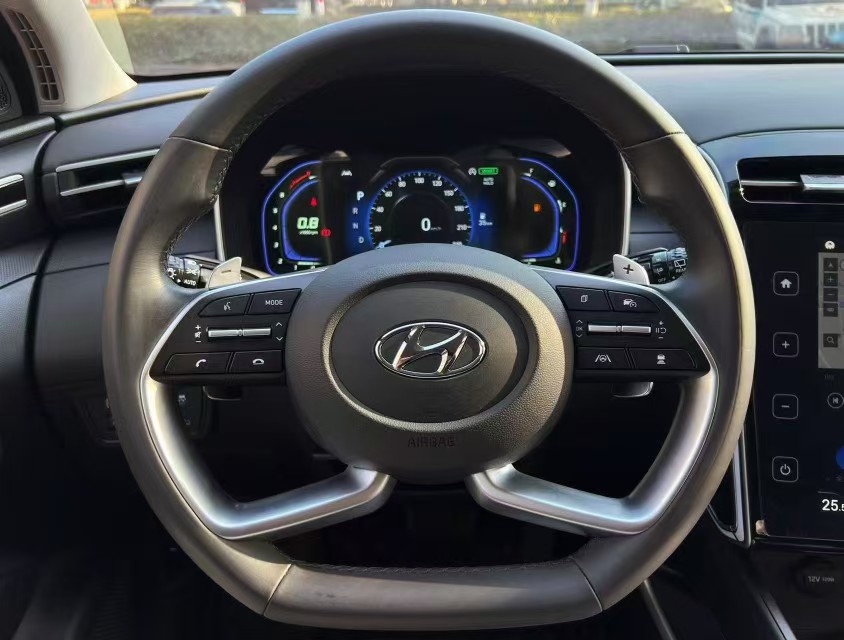 Hyundai Tucson 2023 #2 Hyundai Tucson 2023 car image #2