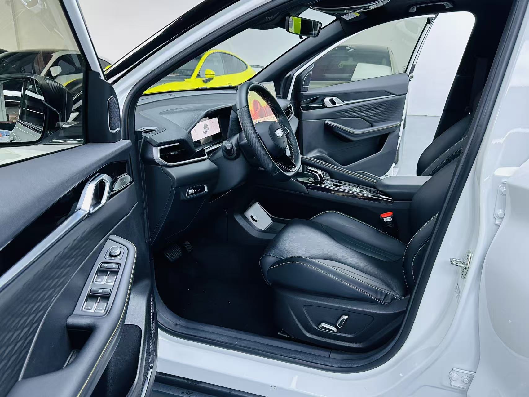 GEELY Coolray 2024 #7 GEELY Coolray 2024 car image #7