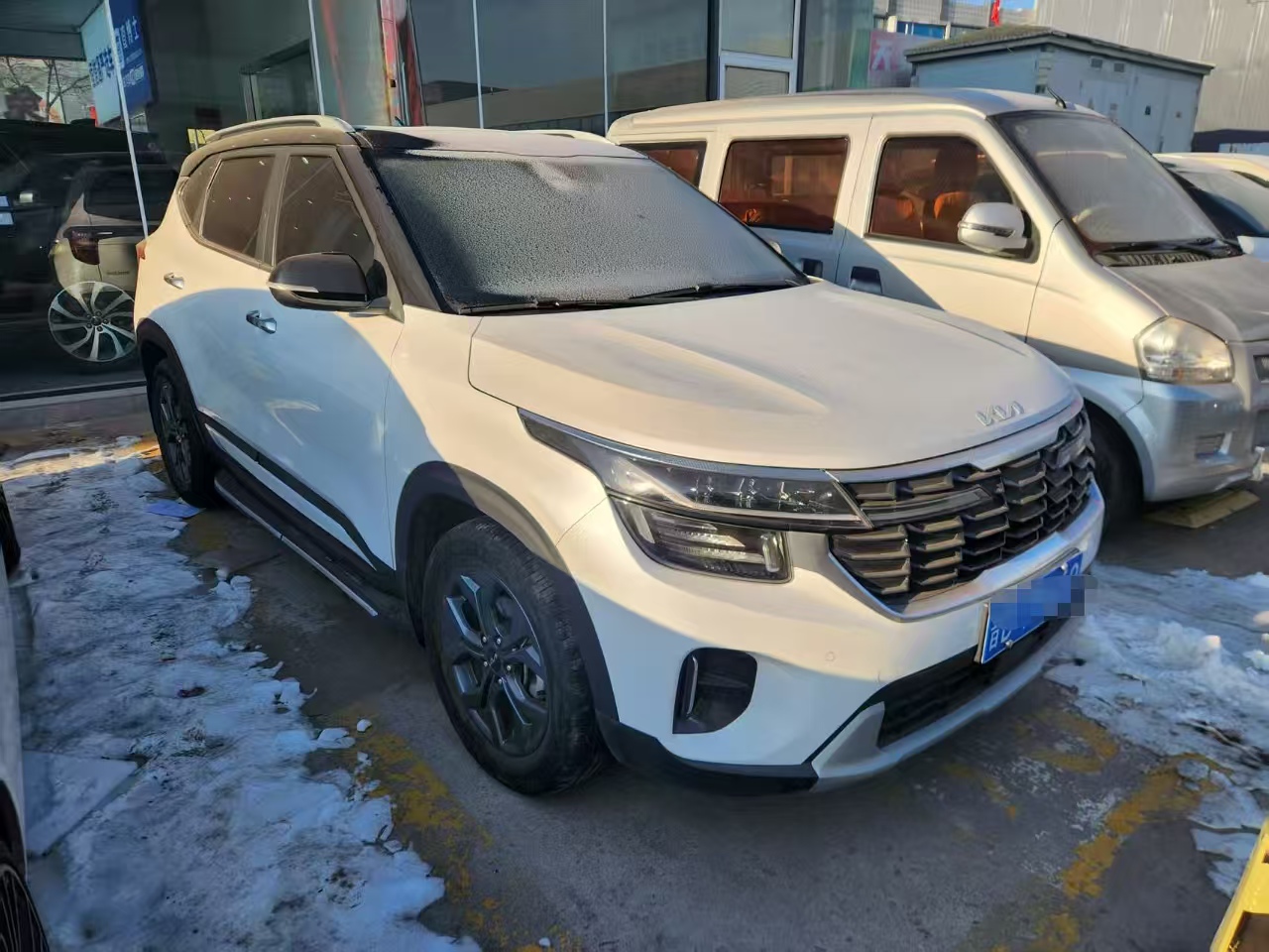 Kia Seltos 2023 car image #4