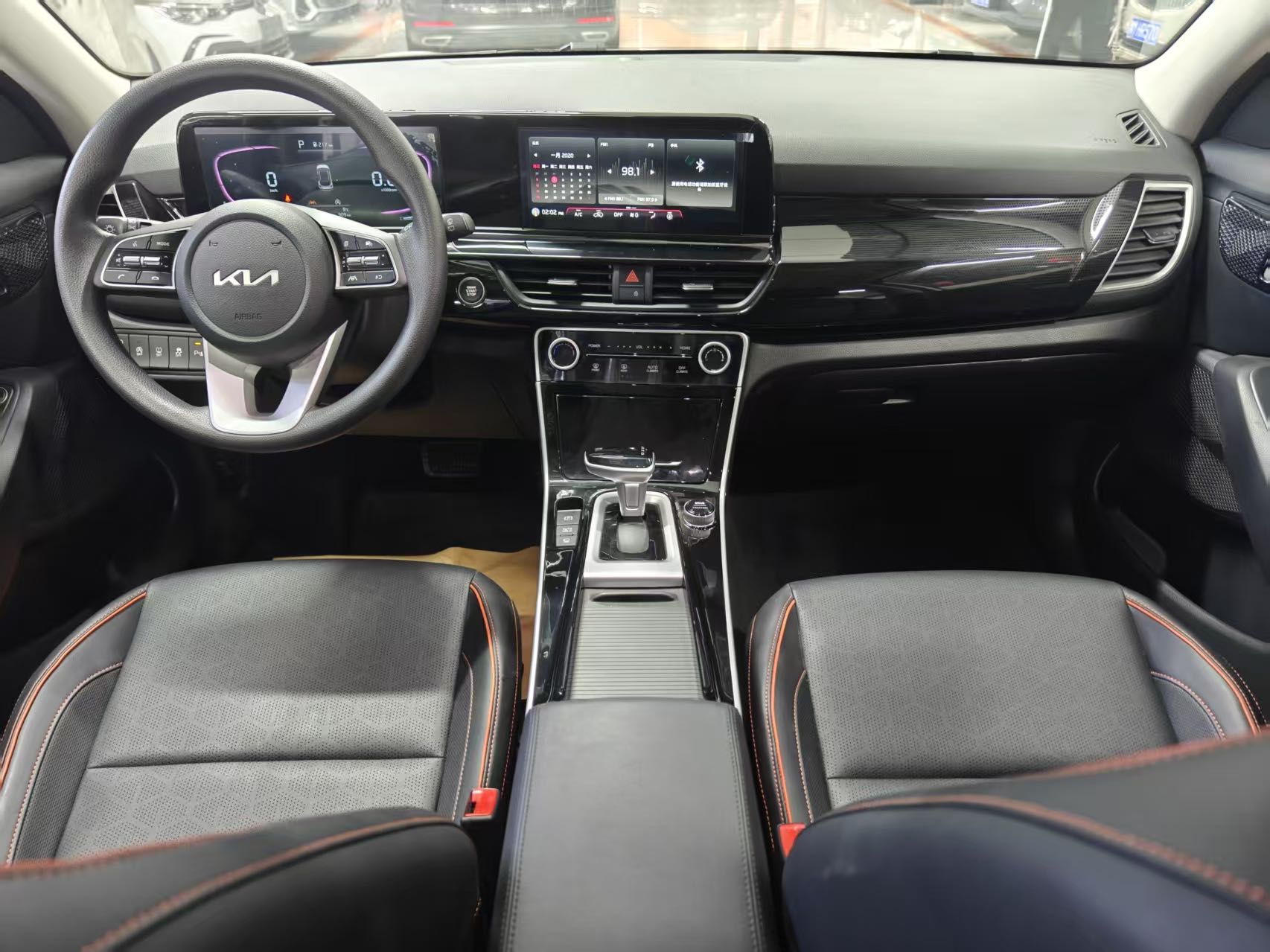 Kia Seltos 2024 car image #6