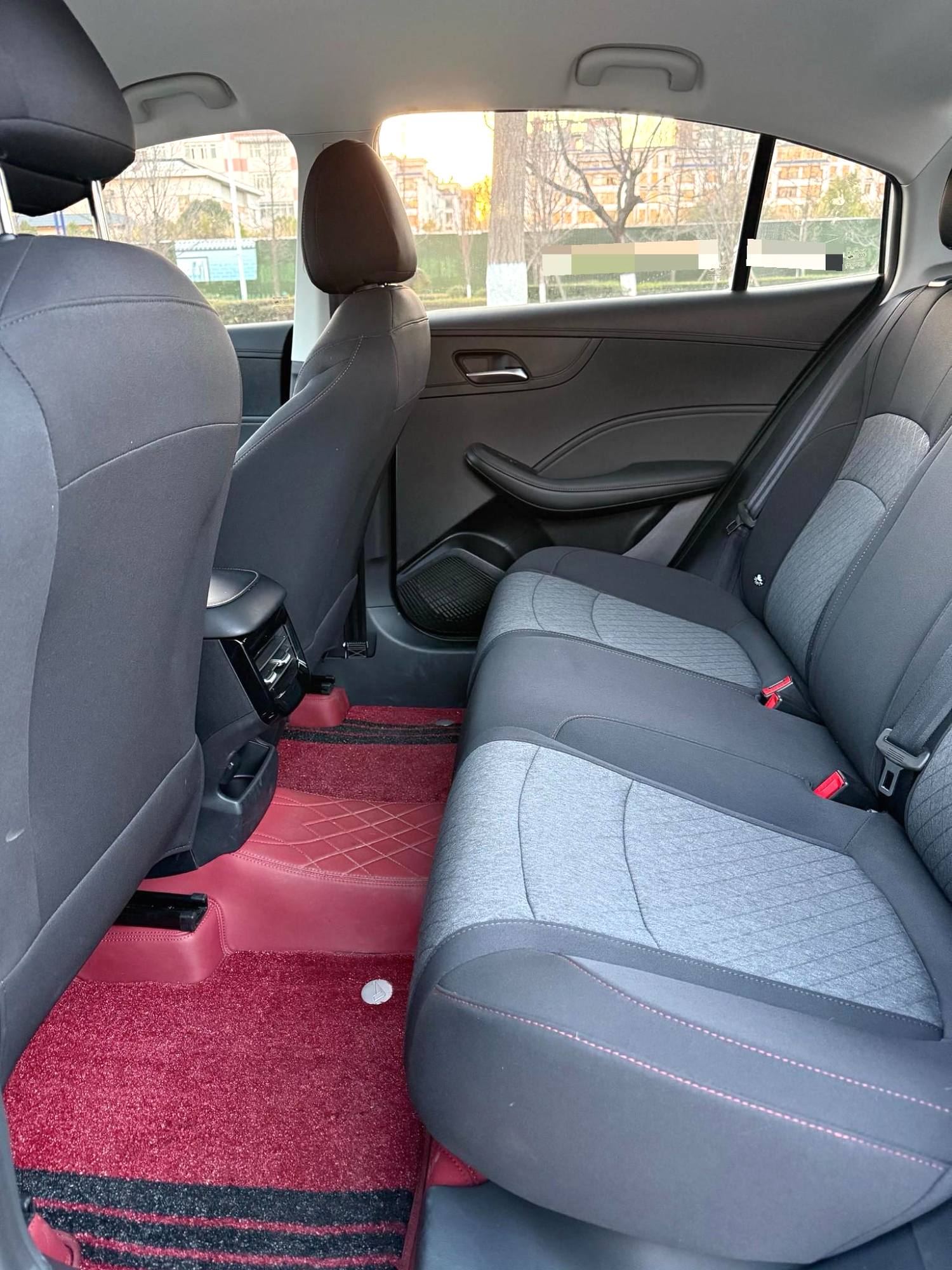 Roewe i5 2025 #9 Roewe i5 2025 immagine di auto #9