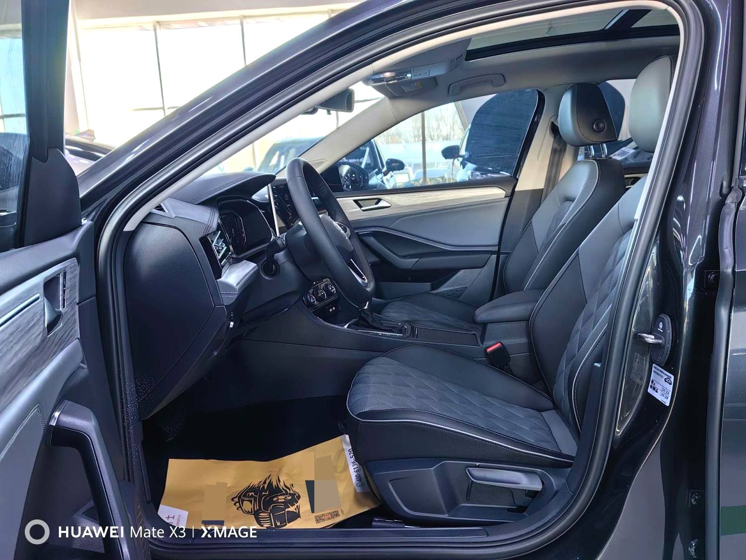 Volkswagen Sagitar 2025 imagem de carro #10