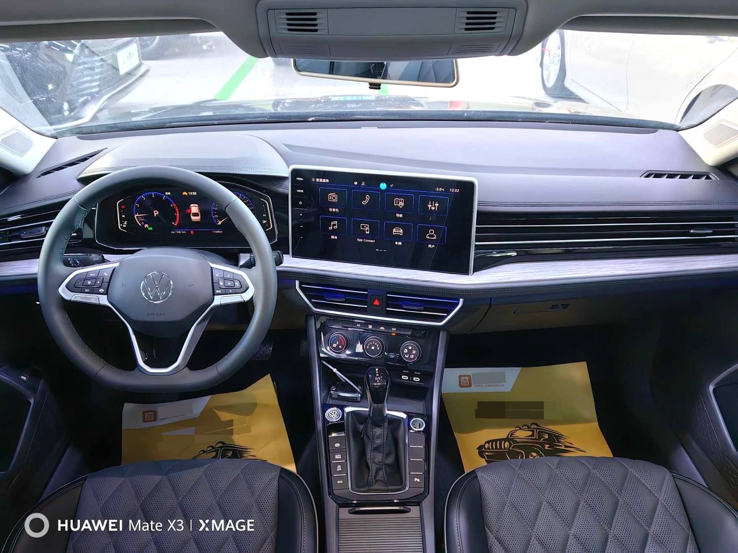 Volkswagen Sagitar 2025 imagem de carro #9