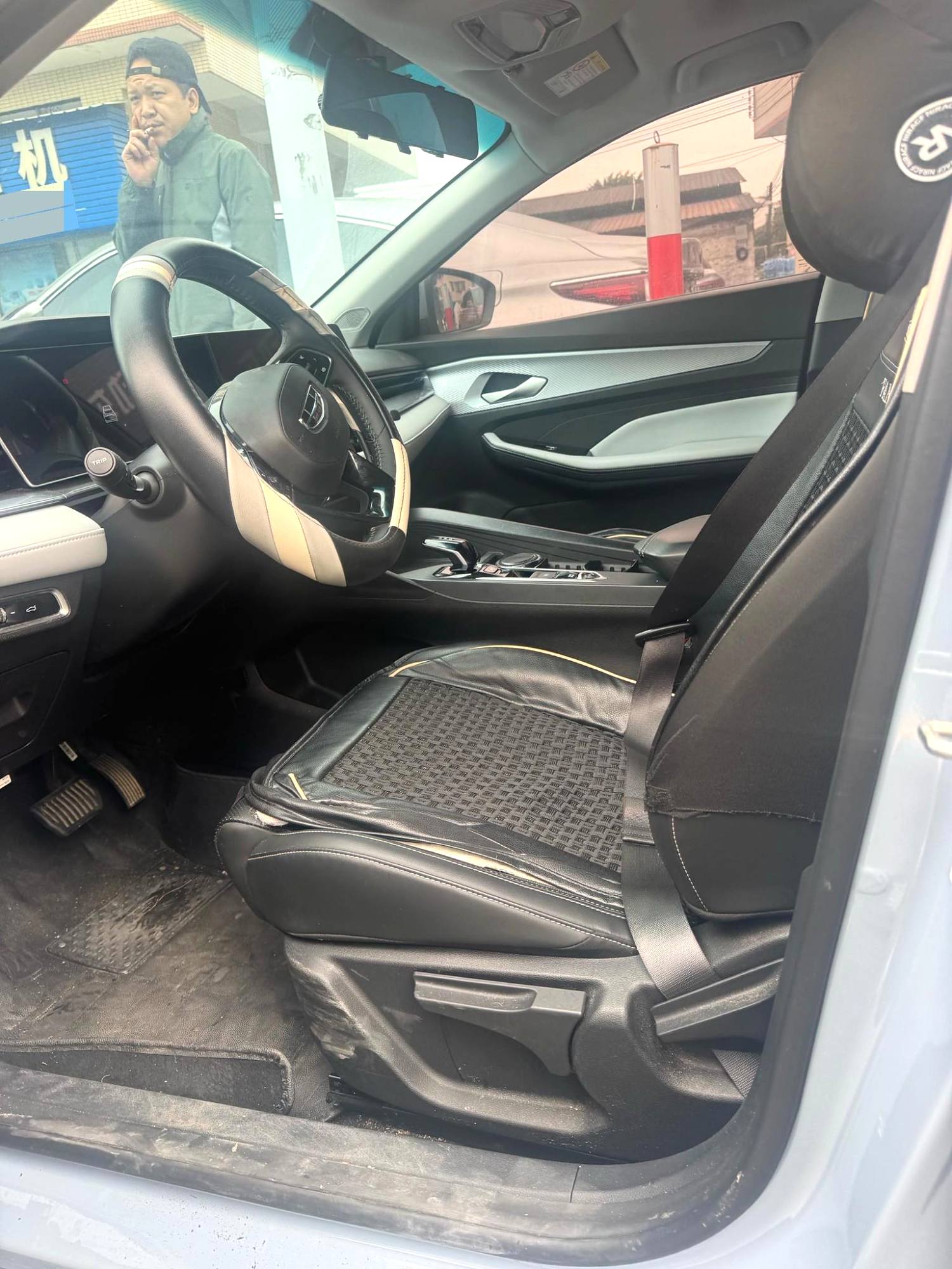 GEELY Binray 2023 car image #2