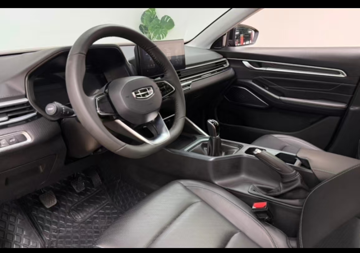 GEELY Emgrand 2022 #13 GEELY Emgrand 2022 car image #13