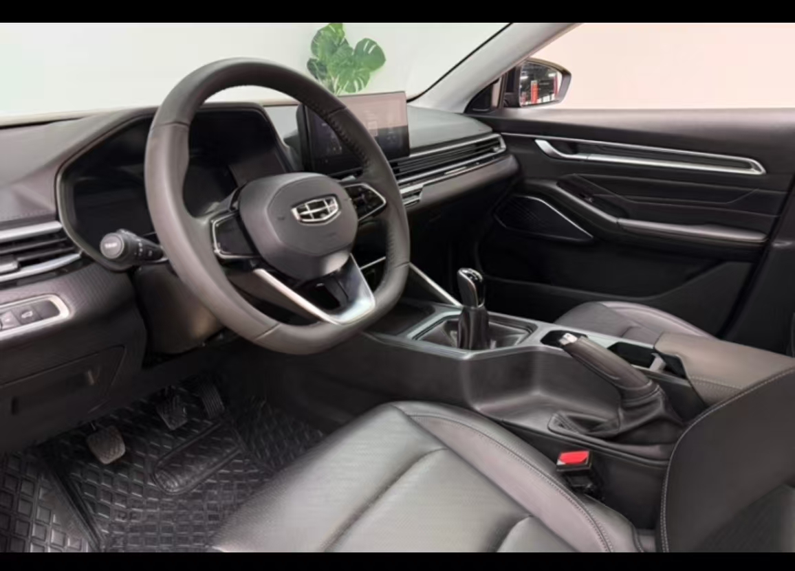 GEELY Emgrand 2022 #12 GEELY Emgrand 2022 car image #12