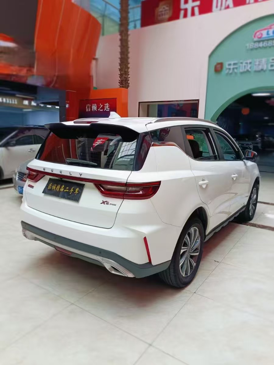 GEELY Vision X6 2023 car image #5