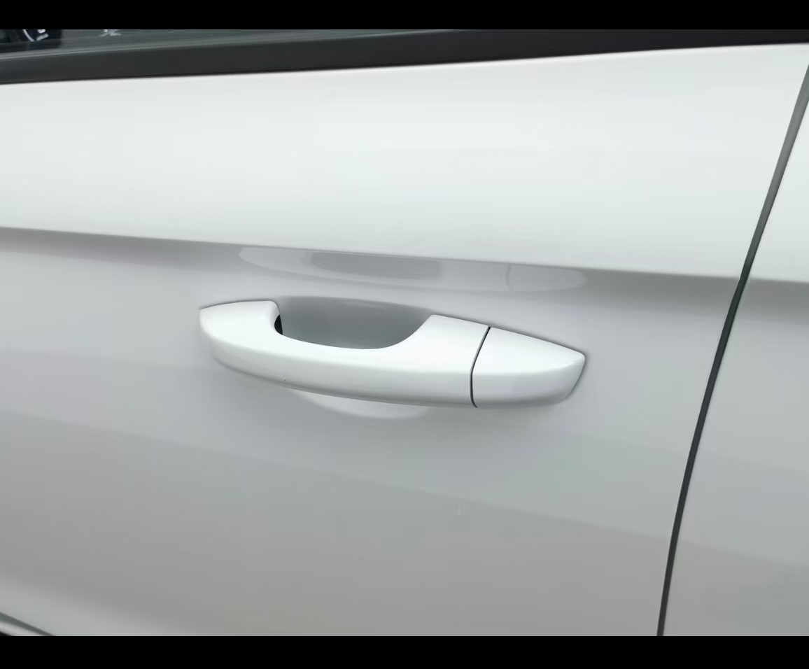 GEELY Emgrand 2024 car image #3