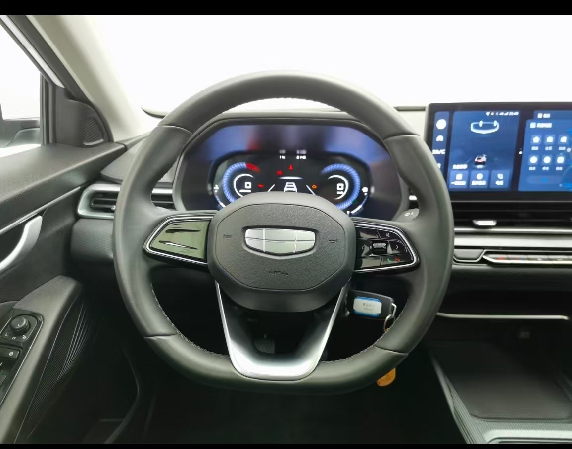 GEELY Emgrand 2024 car image #15