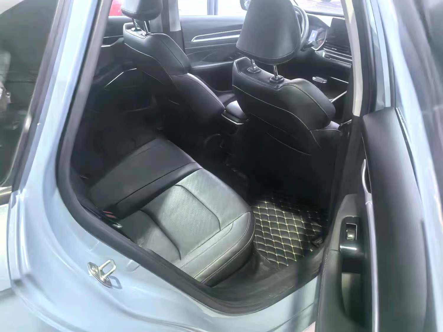 GEELY Emgrand 2024 car image #3