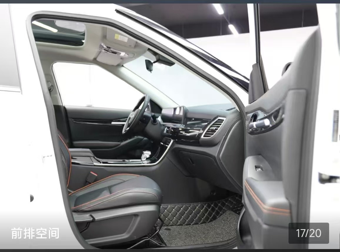 Kia Seltos 2023 car image #13