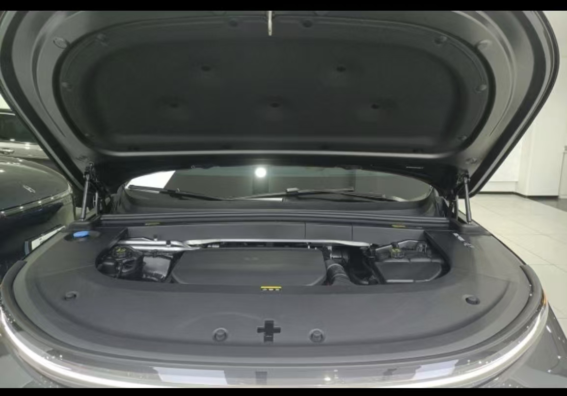 Li L6 2025 car image #16
