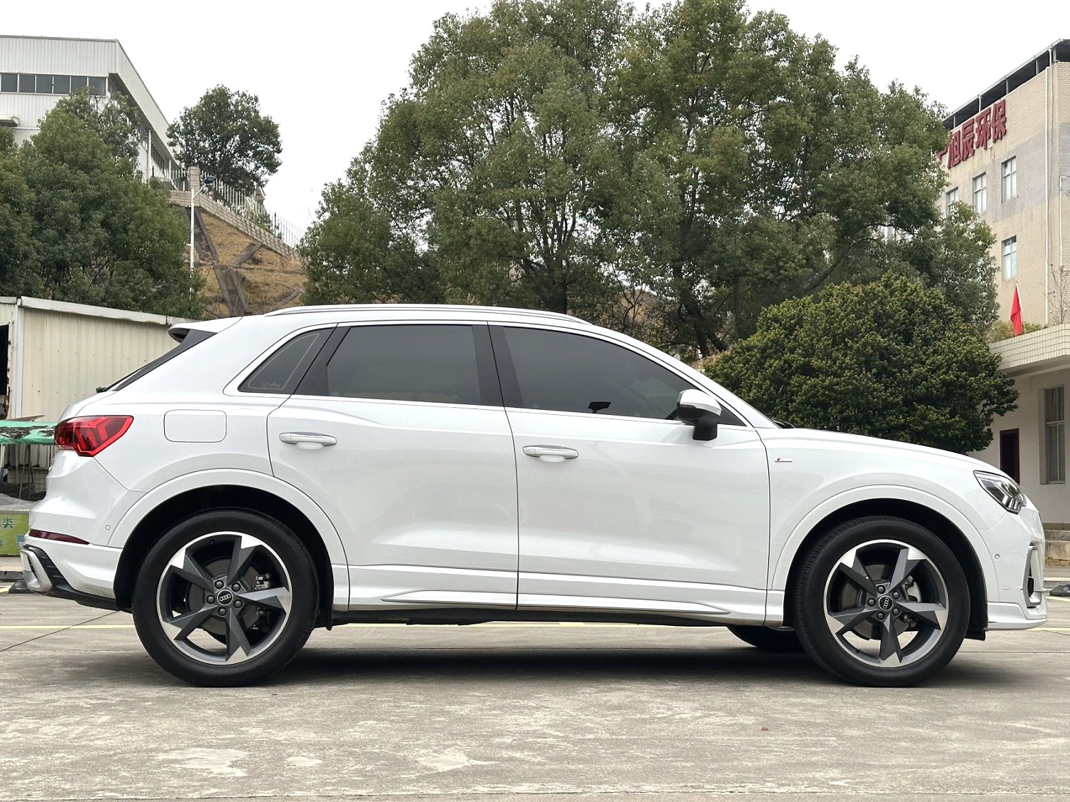 Audi Q3 2023 #6 Audi Q3 2023 car image #6