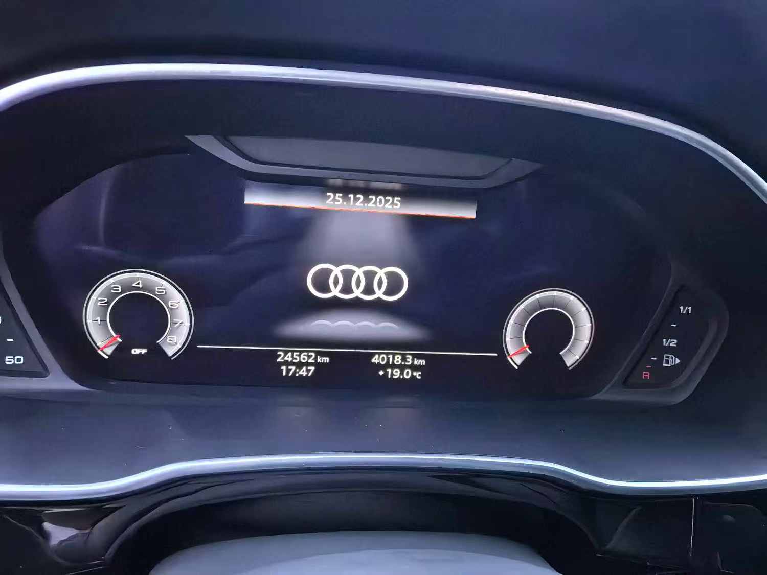 Audi Q3 2023 #2 Audi Q3 2023 car image #2