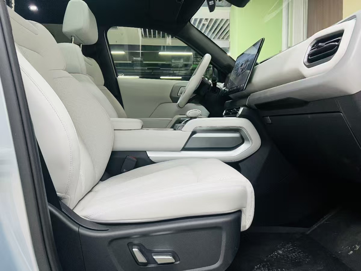 FangChengBao Tiger 3 2025 car image #8