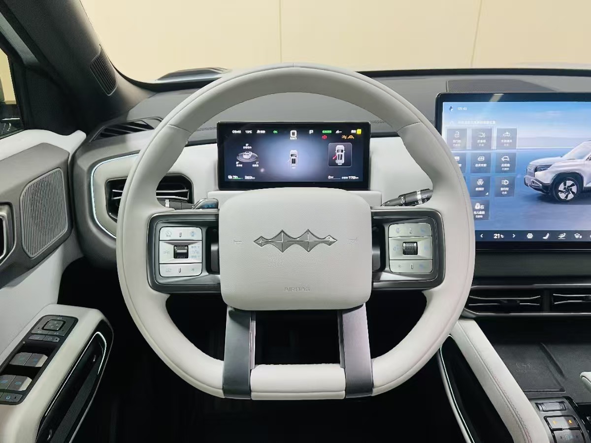 FangChengBao Tiger 3 2025 car image #2