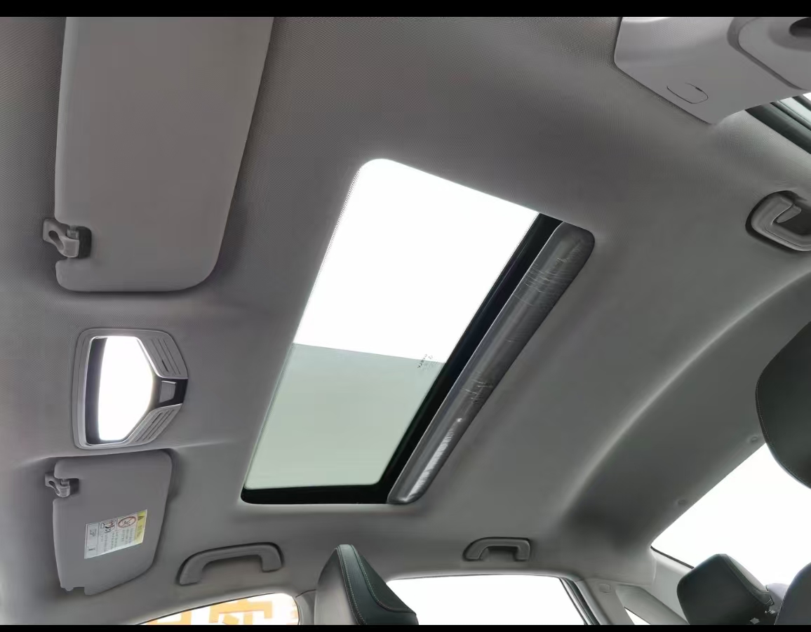GEELY Emgrand 2023 #4 GEELY Emgrand 2023 car image #4