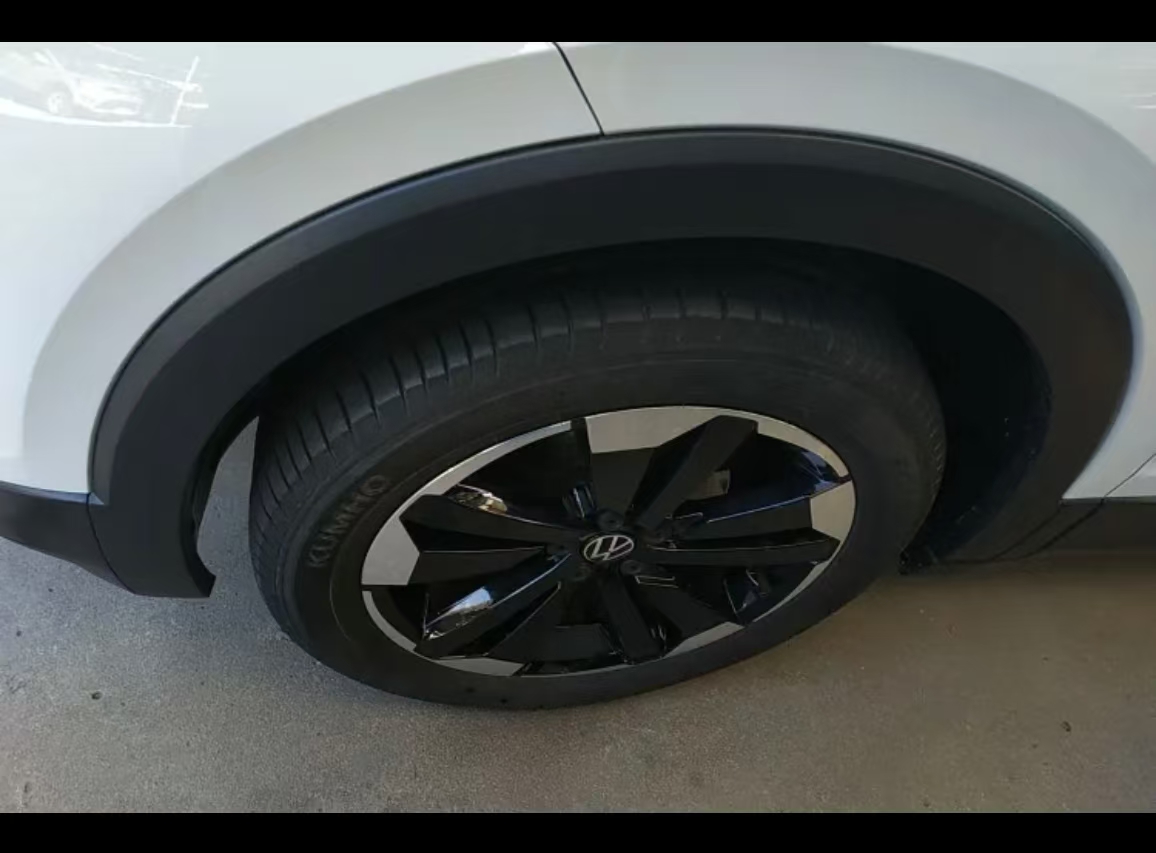 Volkswagen Tacqua 2023 car image #11