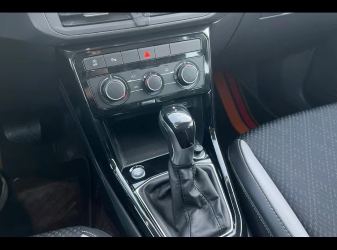 Volkswagen Tacqua 2023 car image #16