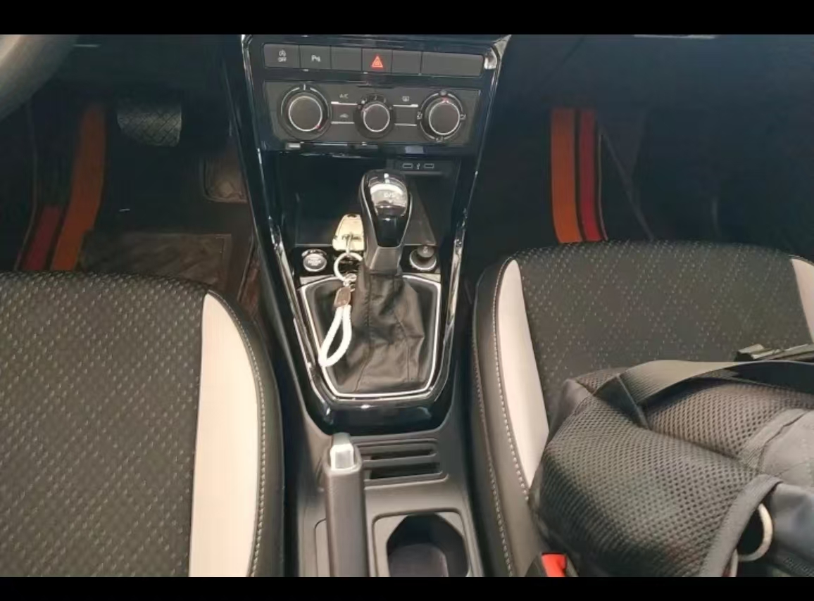 Volkswagen Tacqua 2023 car image #19