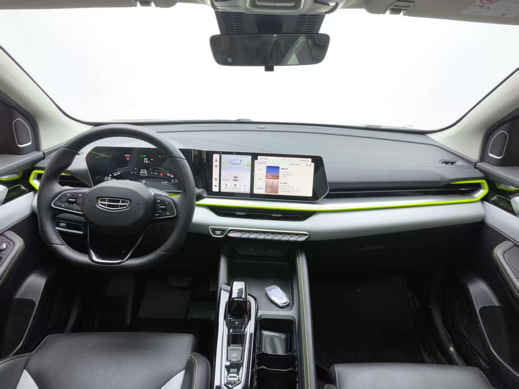 GEELY Coolray 2024 #3 GEELY Coolray 2024 car image #3
