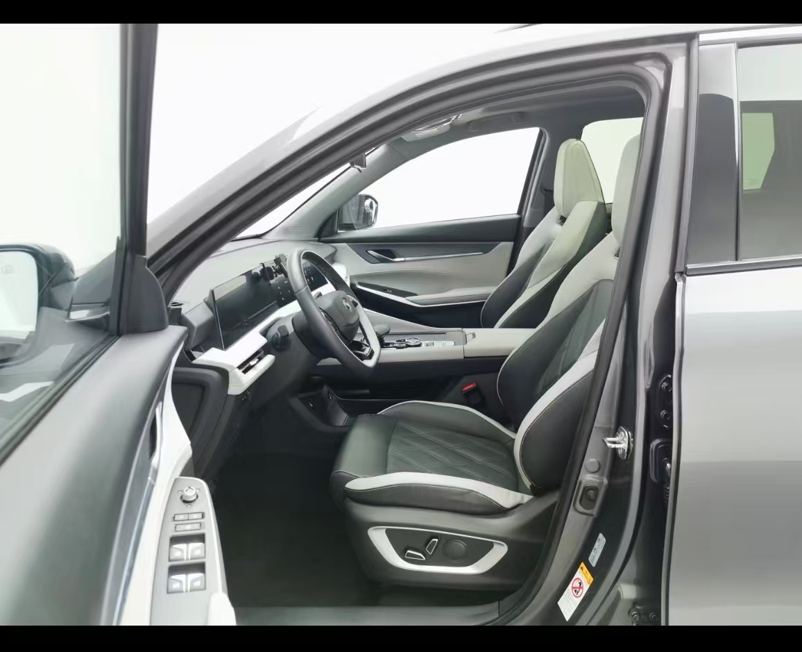 Changan CS75 Plus iDD 2024 car image #10