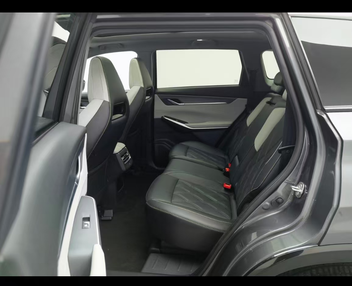 Changan CS75 Plus iDD 2024 car image #9