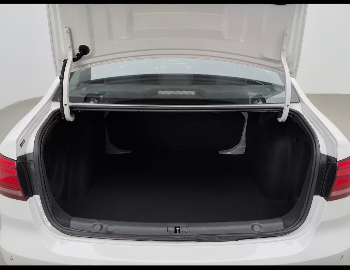 Volkswagen Lavida 2023 car image #3
