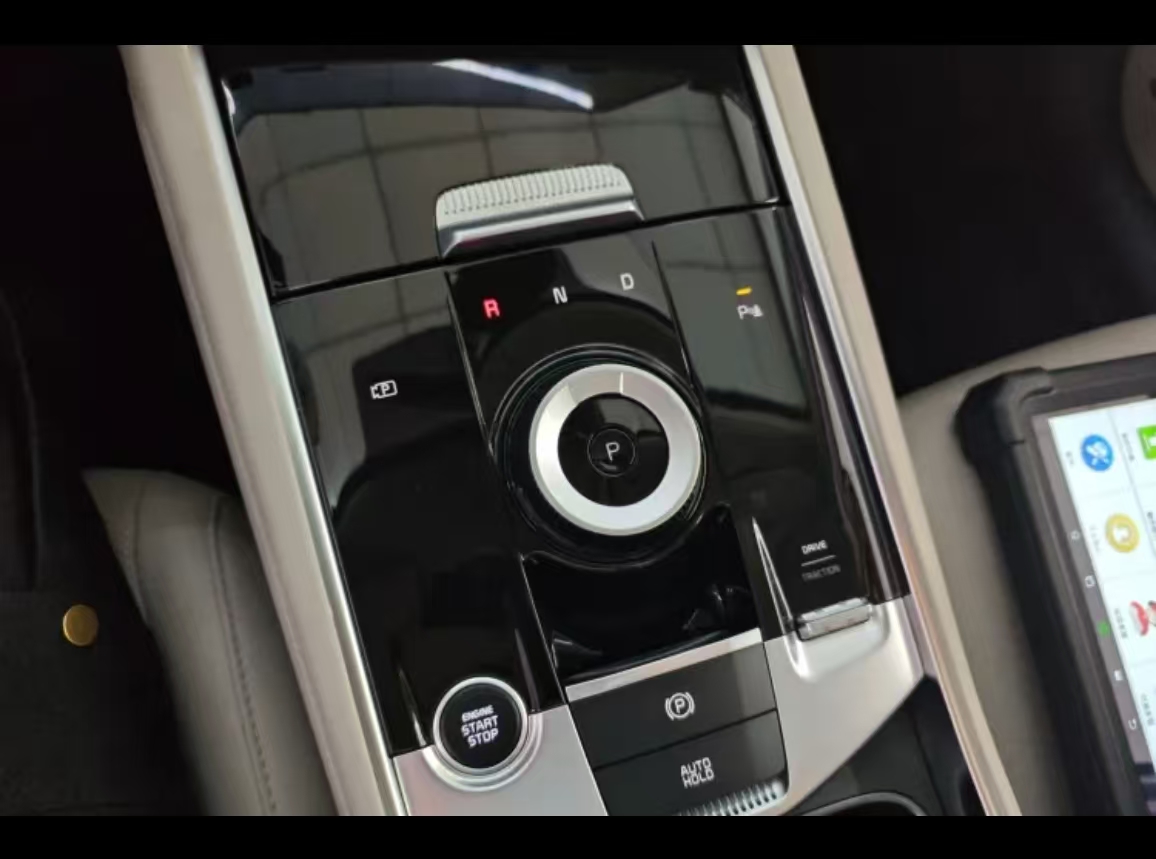 Kia Sportage 2023 car image #2