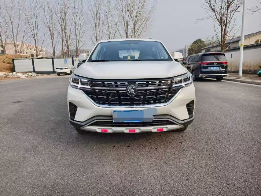 Forthing T5 2023 #9 Forthing T5 2023 immagine di auto #9