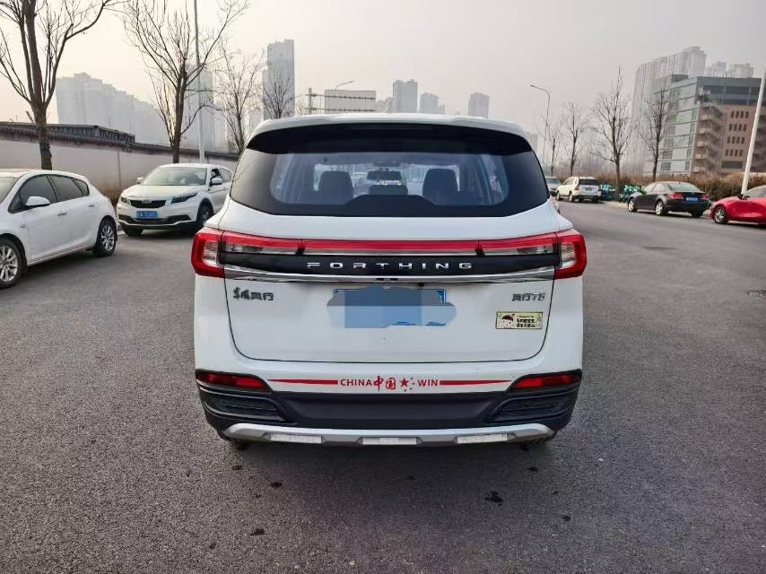 Forthing T5 2023 #8 Forthing T5 2023 immagine di auto #8