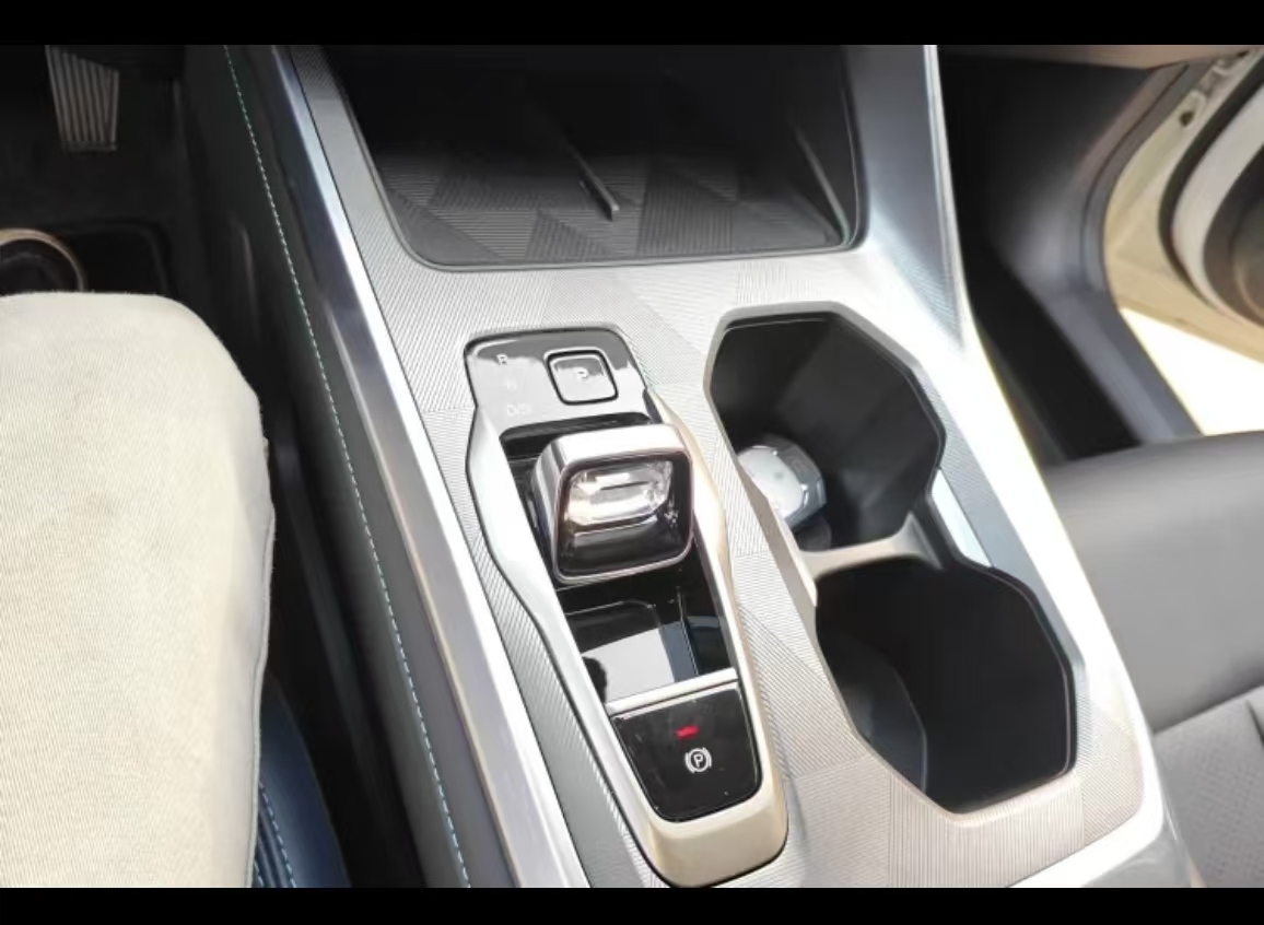 GAC Trumpchi GS3 2023 #6 GAC Trumpchi GS3 2023 car image #6