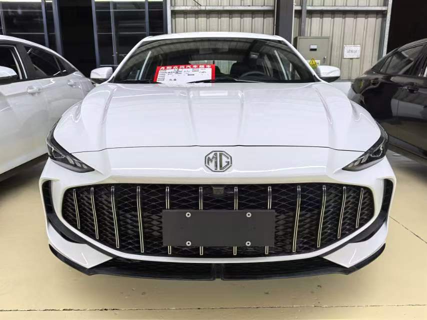 MG 5 2025 car image #2