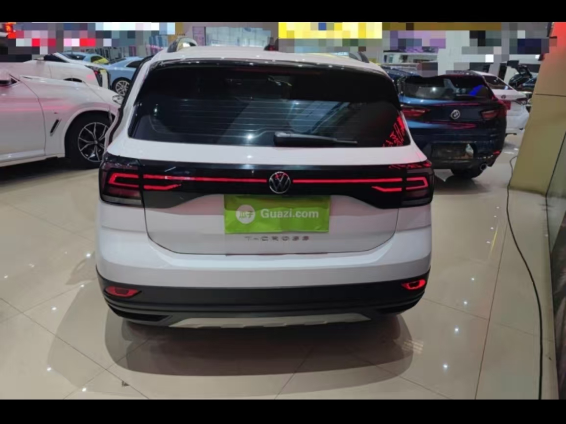 Volkswagen T-Cross 2023 car image #9