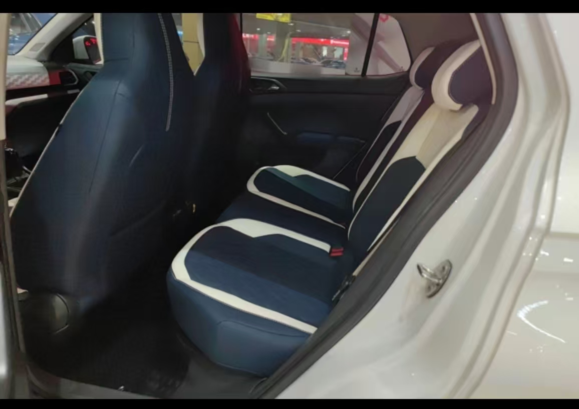Volkswagen T-Cross 2023 car image #4