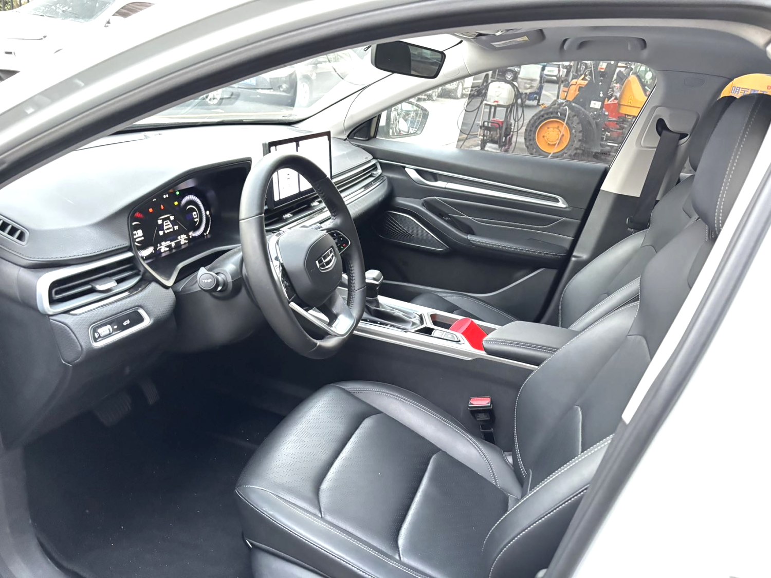 GEELY Emgrand 2023 #4 GEELY Emgrand 2023 car image #4
